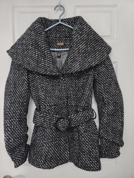 Danier Jackets & Blazers - Danier Black & White Textured Belted Peacoat